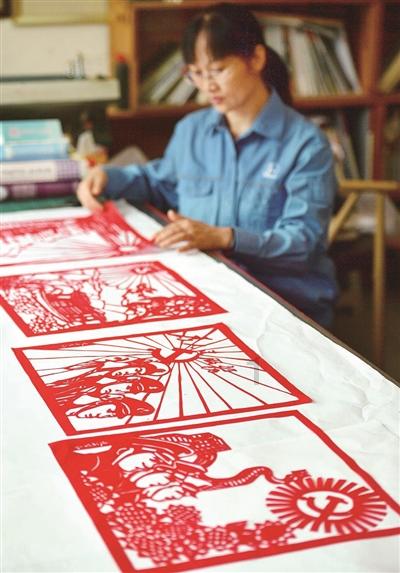 云台山景区因“男女妲己”道歉,扮演者已暂停工作,网友:管真宽
